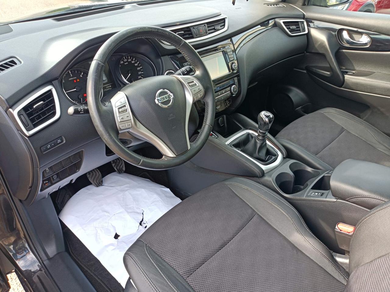 Nissan Qashqai 1.5 dCi DPF Tekna