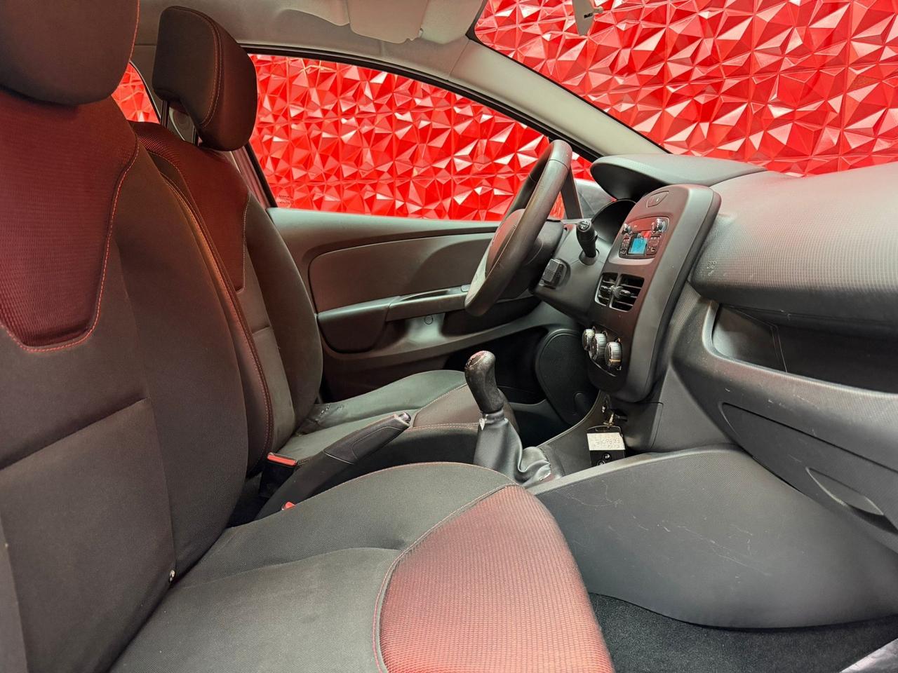 Renault Clio 1.2 75CV GPL 5 porte Live OK NEOPATENTATI