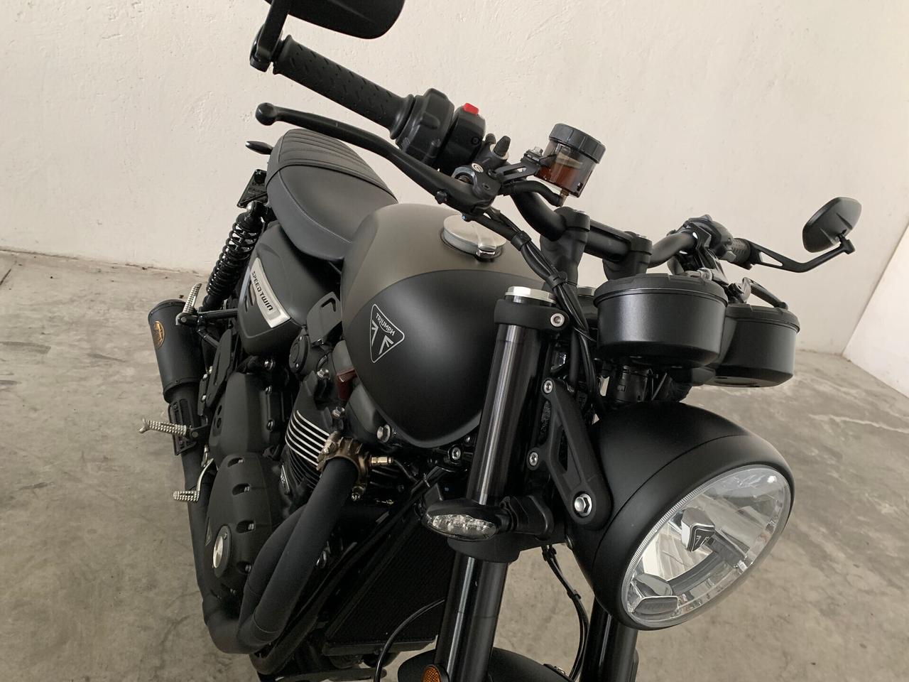 Triumph Speed Twin 1200 Matt Irostone BlackEdition