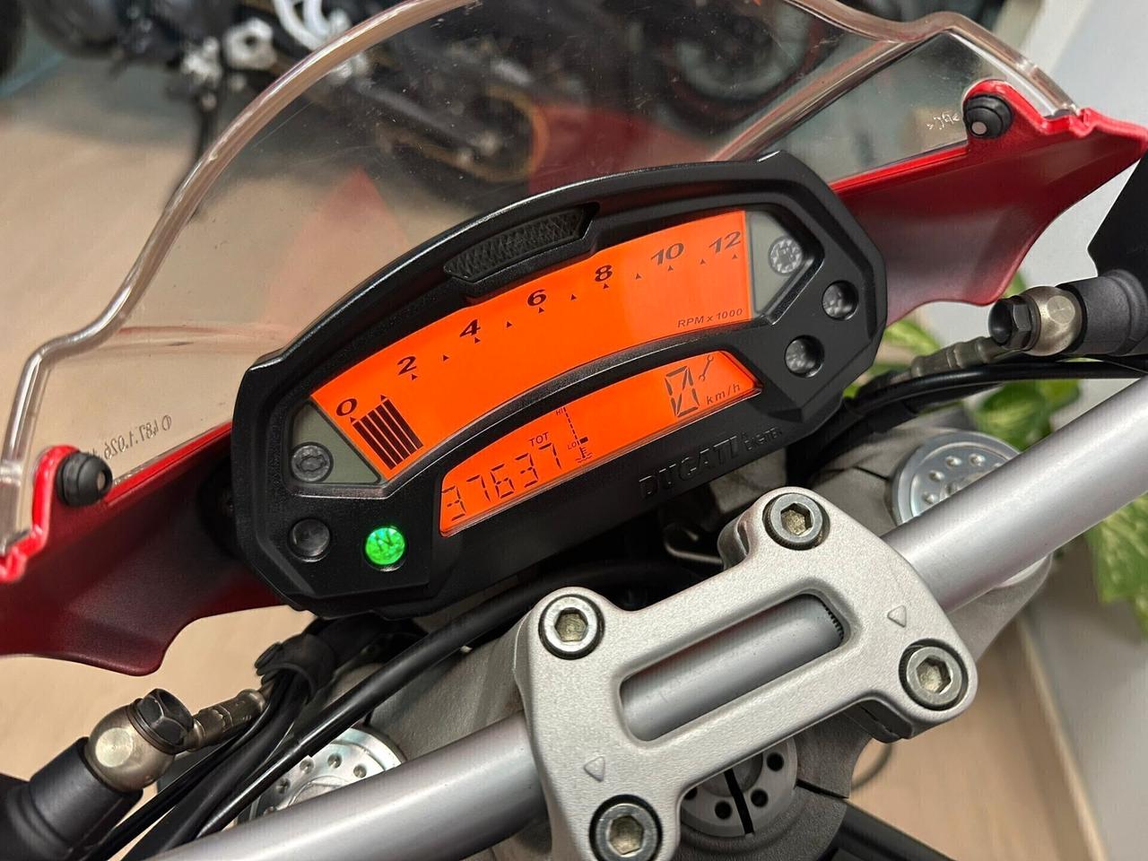 DUCATI MONSTER 696 DA 79€ AL MESE