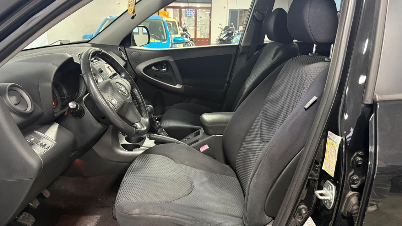 Toyota RAV4 4x4 2.2 D-4D 136cv Luxury