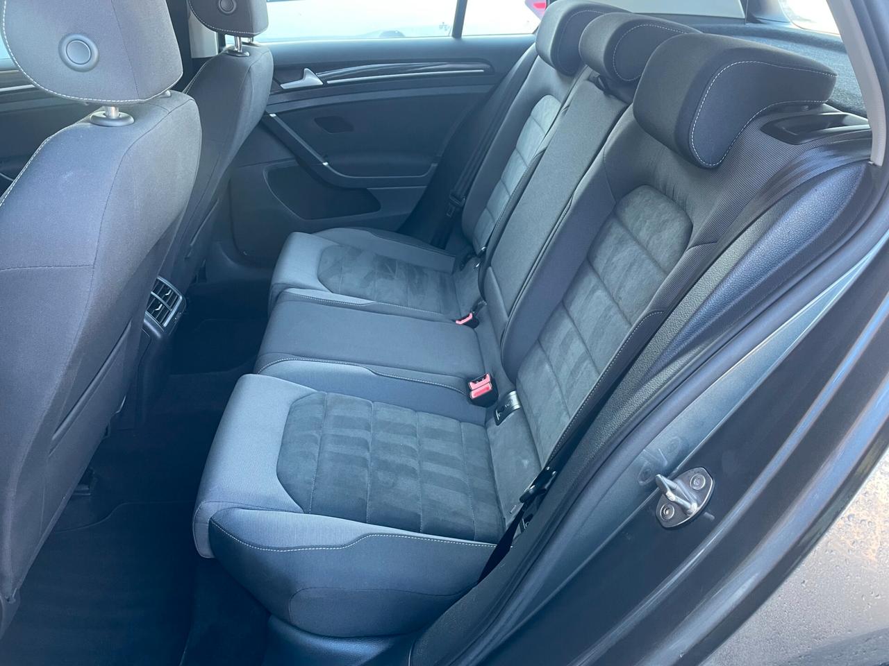 Volkswagen Golf 2.0 TDI DSG 5p. Executive BMT IVA ESPOSTA