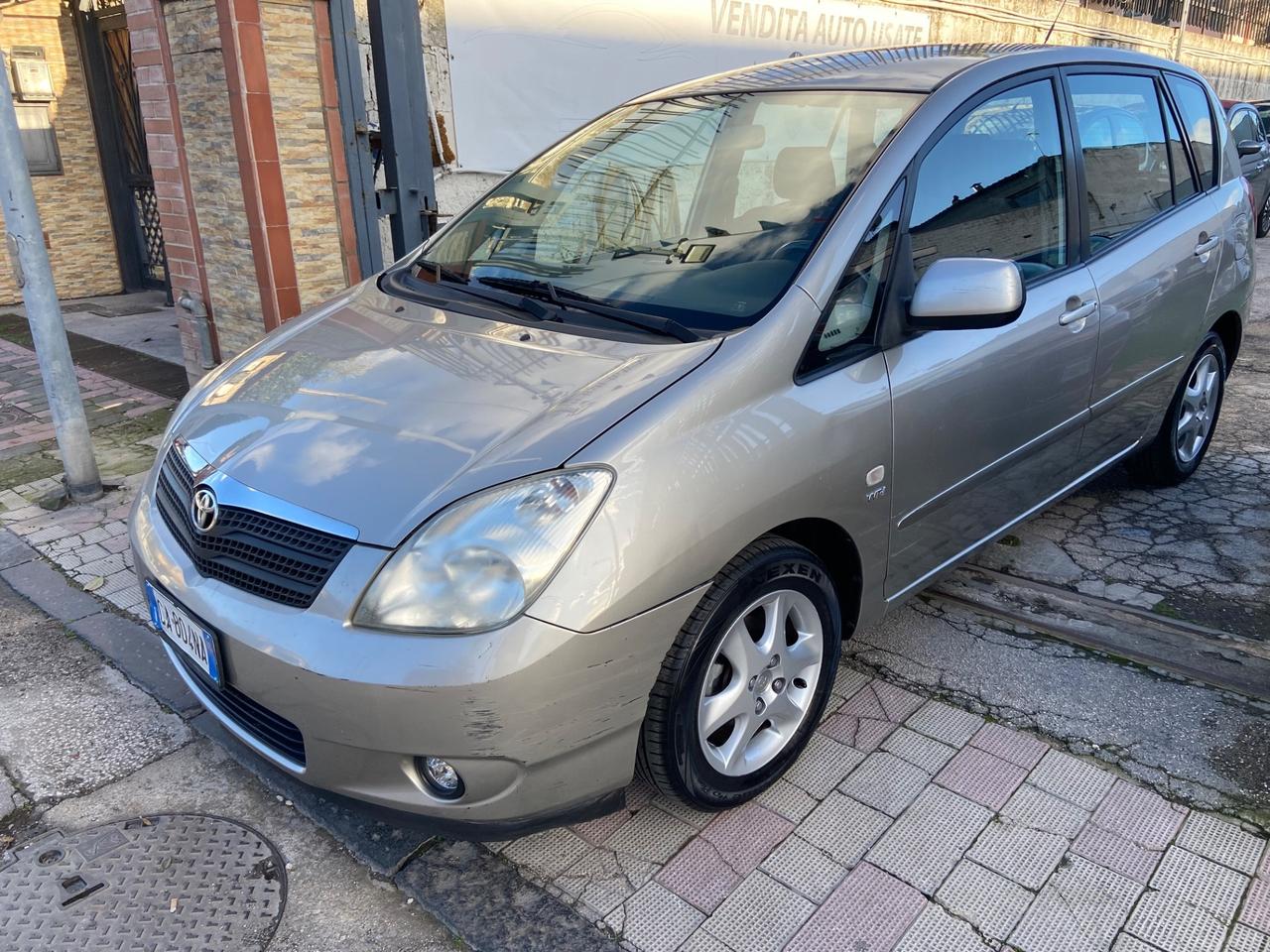 Toyota Corolla 1.6i 16V cat 5 porte Sol