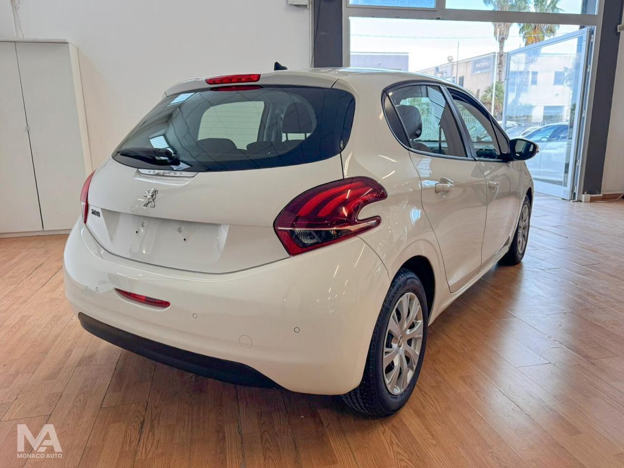 Peugeot 208 1.4 HDi 68 cv Active 2015