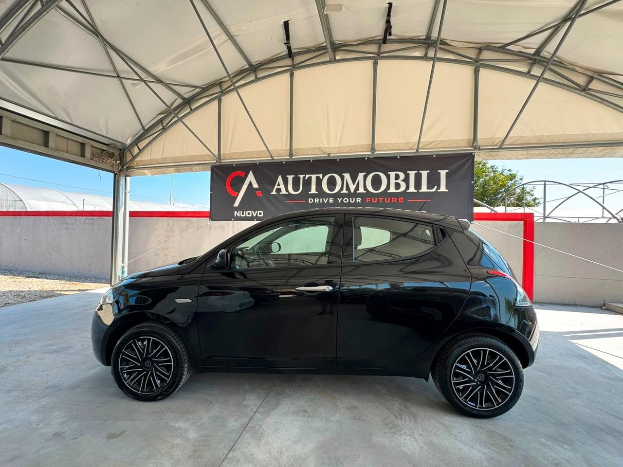 Lancia Ypsilon 1.2 69 CV 5 porte S&S Gold