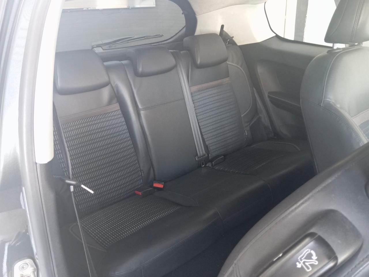 Peugeot 208 1.2 Benz/ GPL 2013 CON GARANZIA