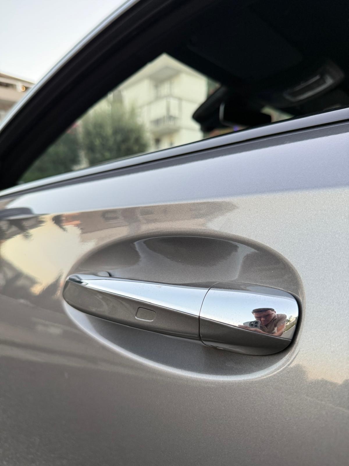 Mercedes-Benz Classe A 180d AMG Line Premium