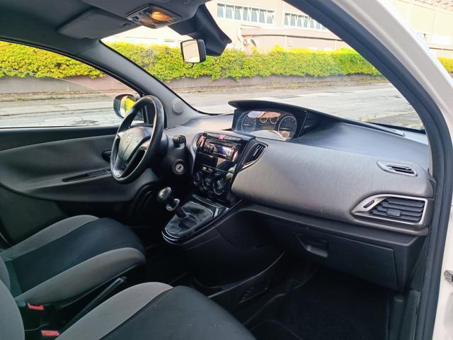 LANCIA Ypsilon 0.9 TwinAir 85 CV 5 porte Metano Ecochic Elefantin