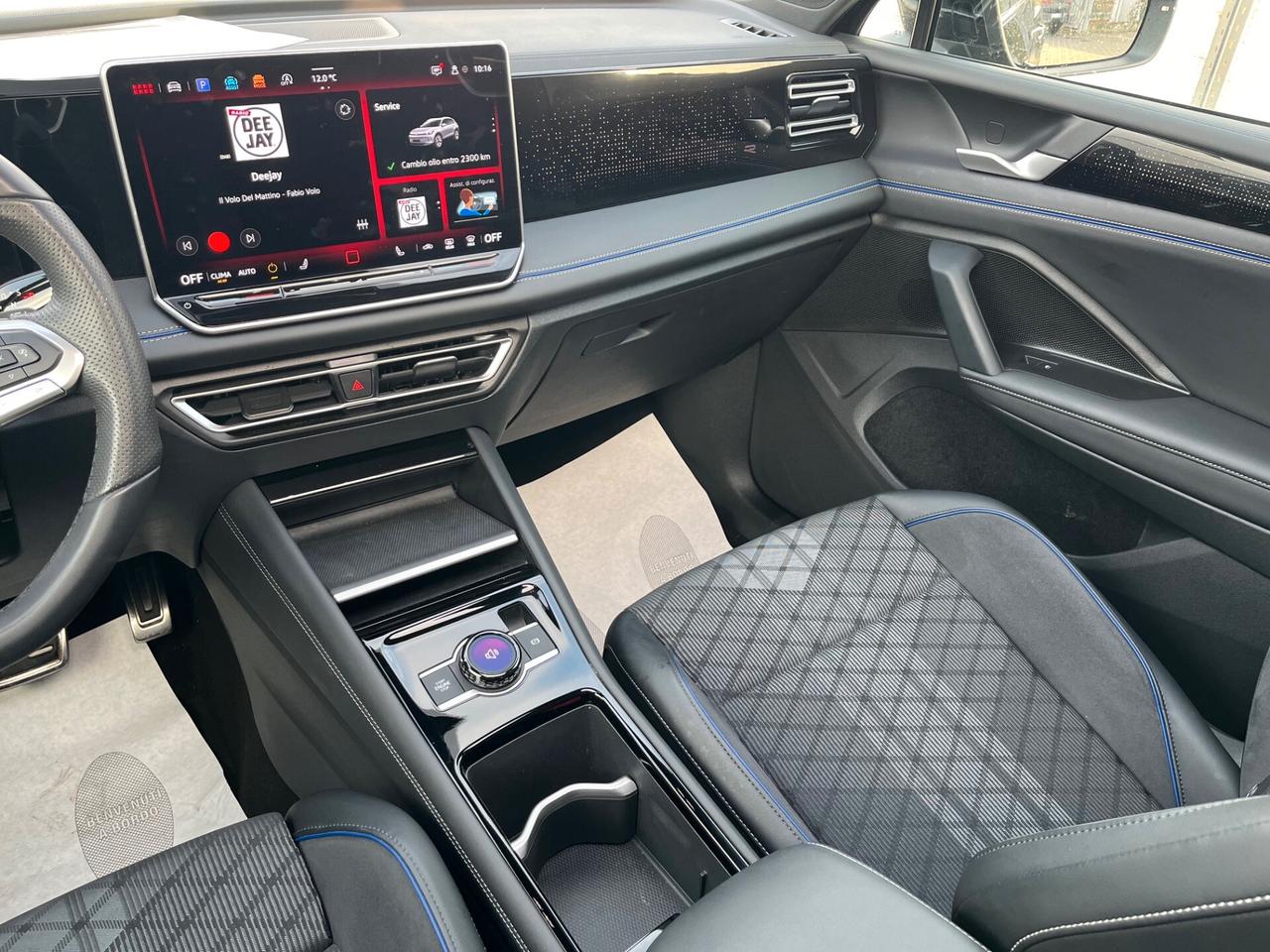 Volkswagen Tiguan 2.0 TDI 150 CV DSG R-Line Plus *TETTO APRIBILE*