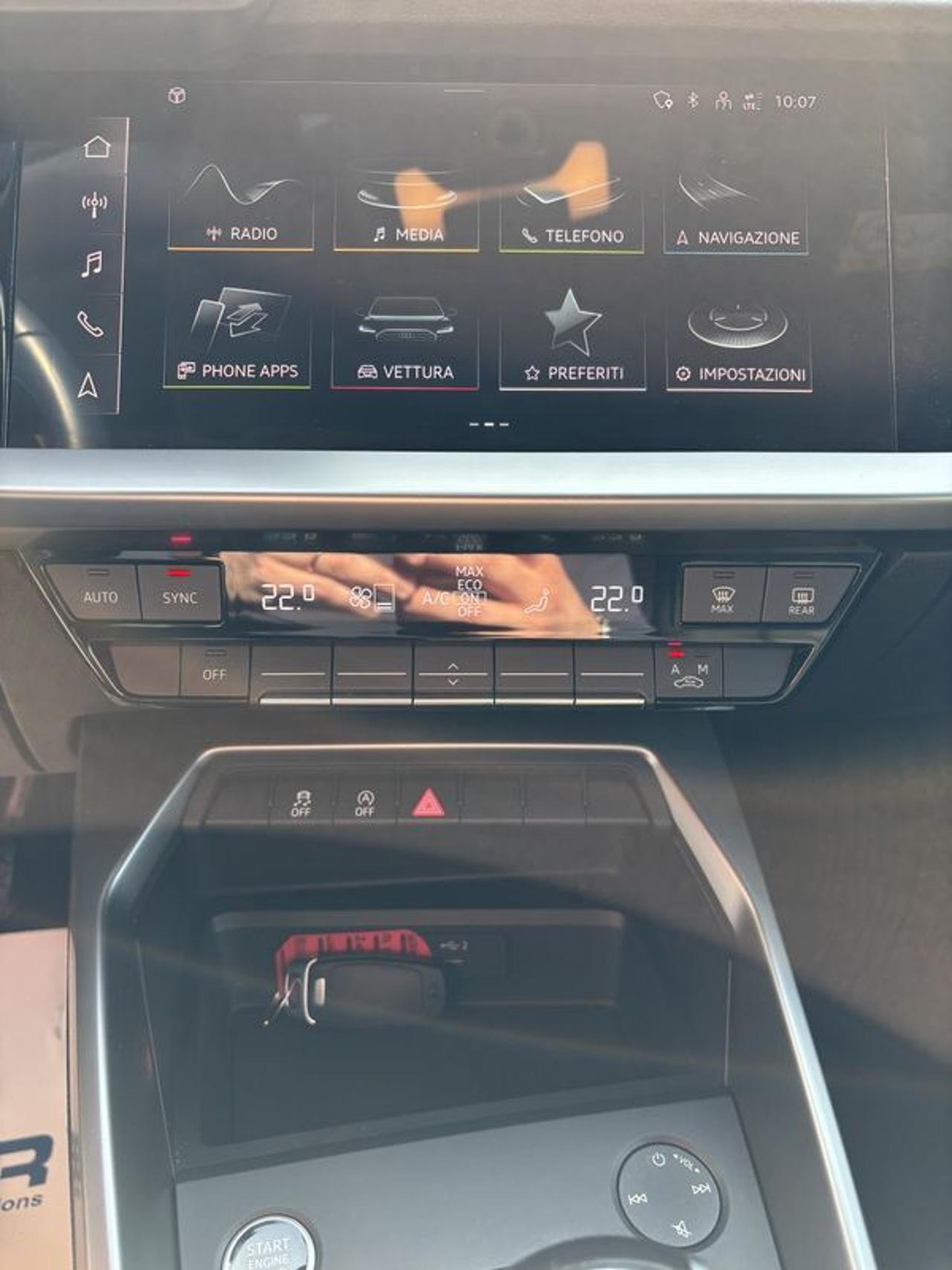 Audi A3 SPB 30 TDI Business NAVI-LED-PHONE APP