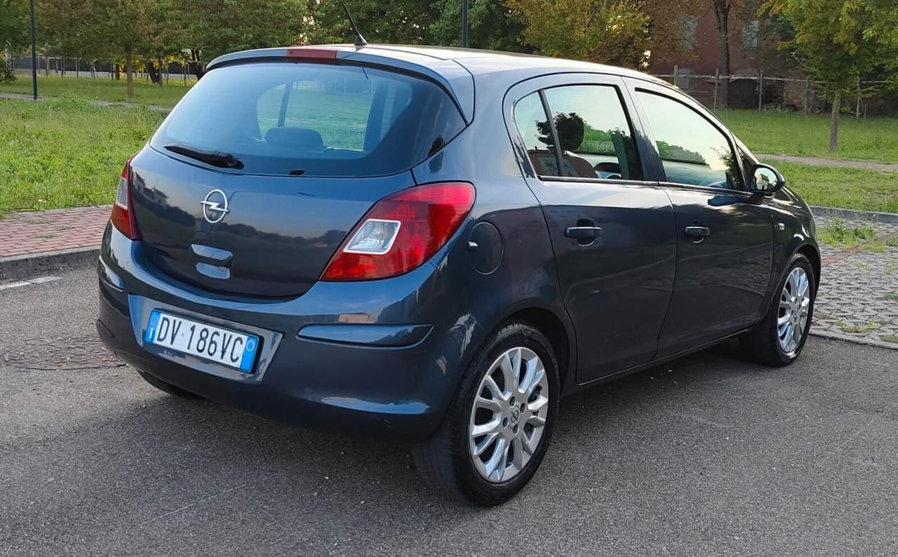 Opel Corsa 1.2 80CV 5 porte GPL-TECH Enjoy