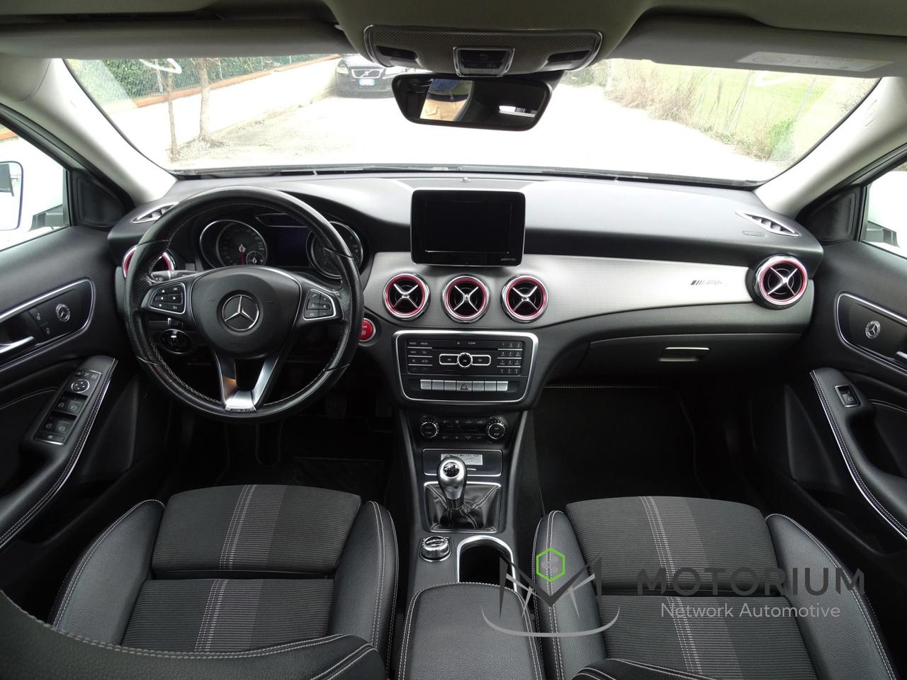 Mercedes-Benz GLA 180 Sport PACCHETTO AMG SPECIAL EDITION