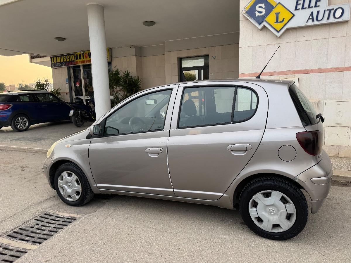 TOYOTA YARIS 1.4 Tdi D-4D Sol