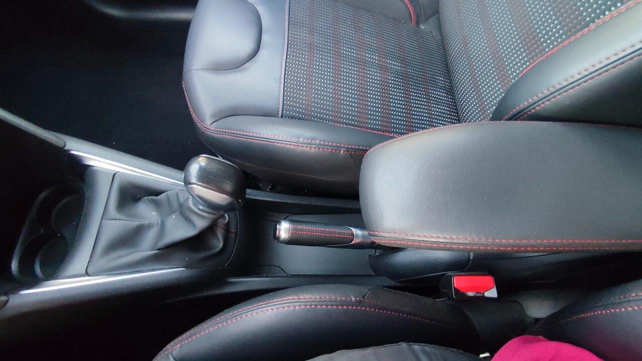 Peugeot 208 BlueHDi 100 5 porte GT Line