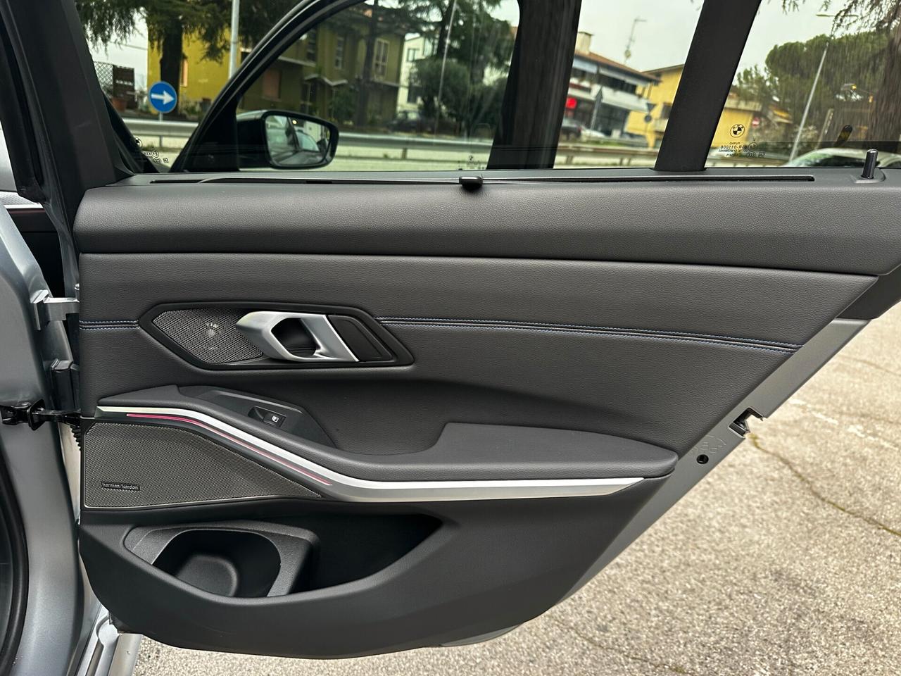 Bmw 320d xDrive Touring M Sport PRO_TETTO_R19_MATRIX_BLACK_