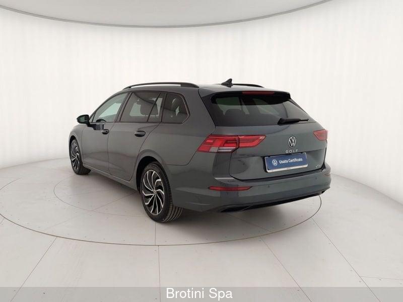 Volkswagen Golf 1.0 eTSI EVO DSG Variant Life