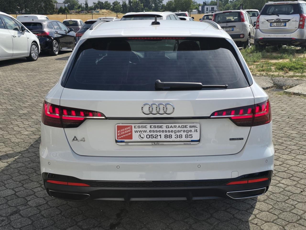 Audi A4 Avant 40 TDI quattro S tronic S line|BLACK LINE