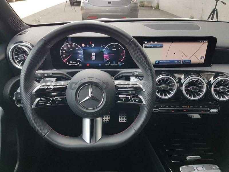 Mercedes-Benz Classe A A 180 d AMG Line Premium auto
