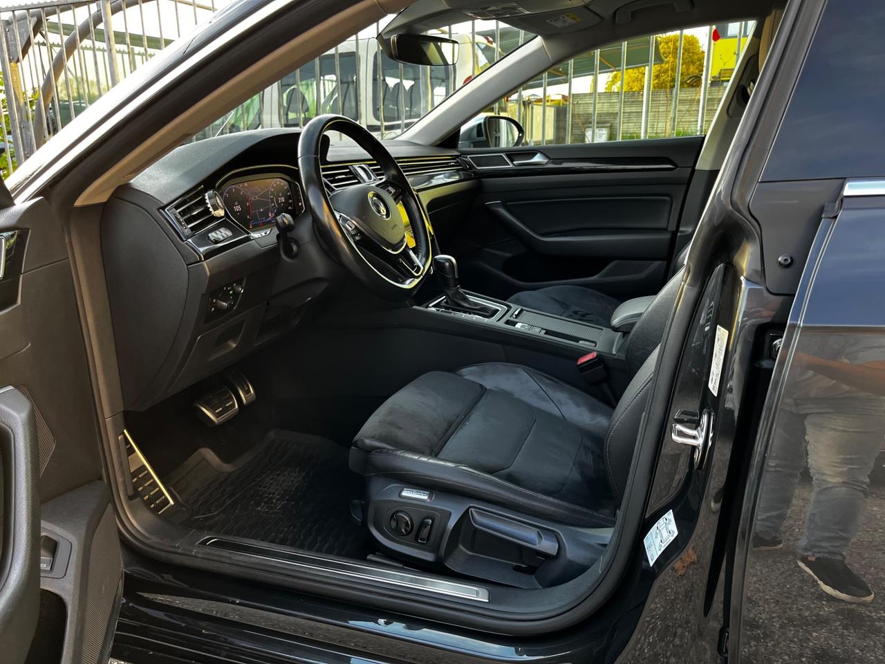 Volkswagen Arteon 2.0 TDI DSG Elegance FULL OPT - UNIPROP