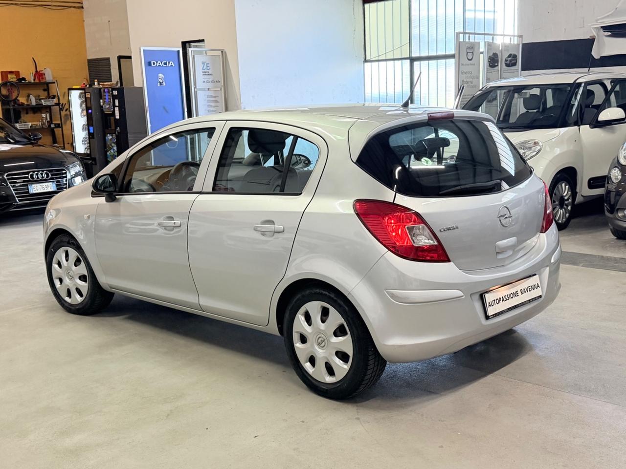 Opel Corsa 1.2 80CV 5 porte GPL-TECH Edition
