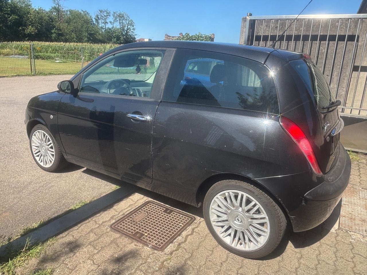 Lancia Ypsilon 1.2 Argento