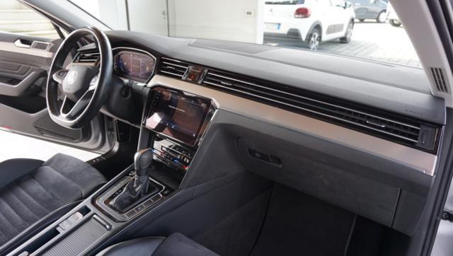 VOLKSWAGEN Passat Variant 2.0 TDI SCR 190 CV DSG Executive BMT