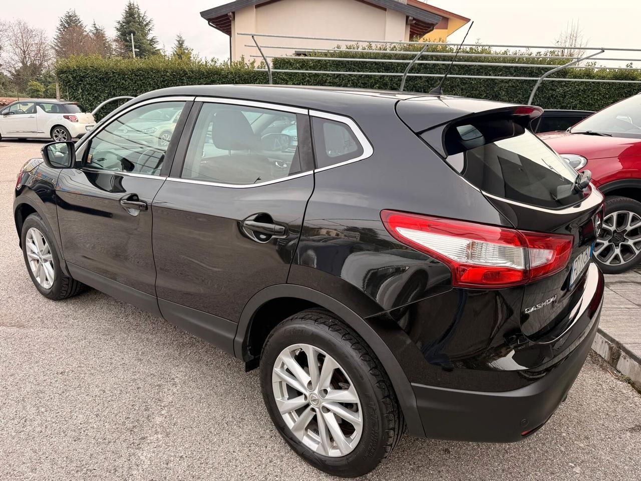 Nissan Qashqai 1.2 DIG-T Acenta