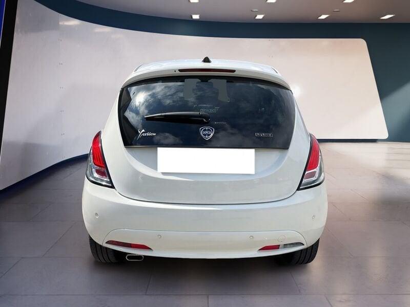 Lancia Ypsilon III 2021 1.0 firefly hybrid Gold Plus s&s 70cv 5p.ti