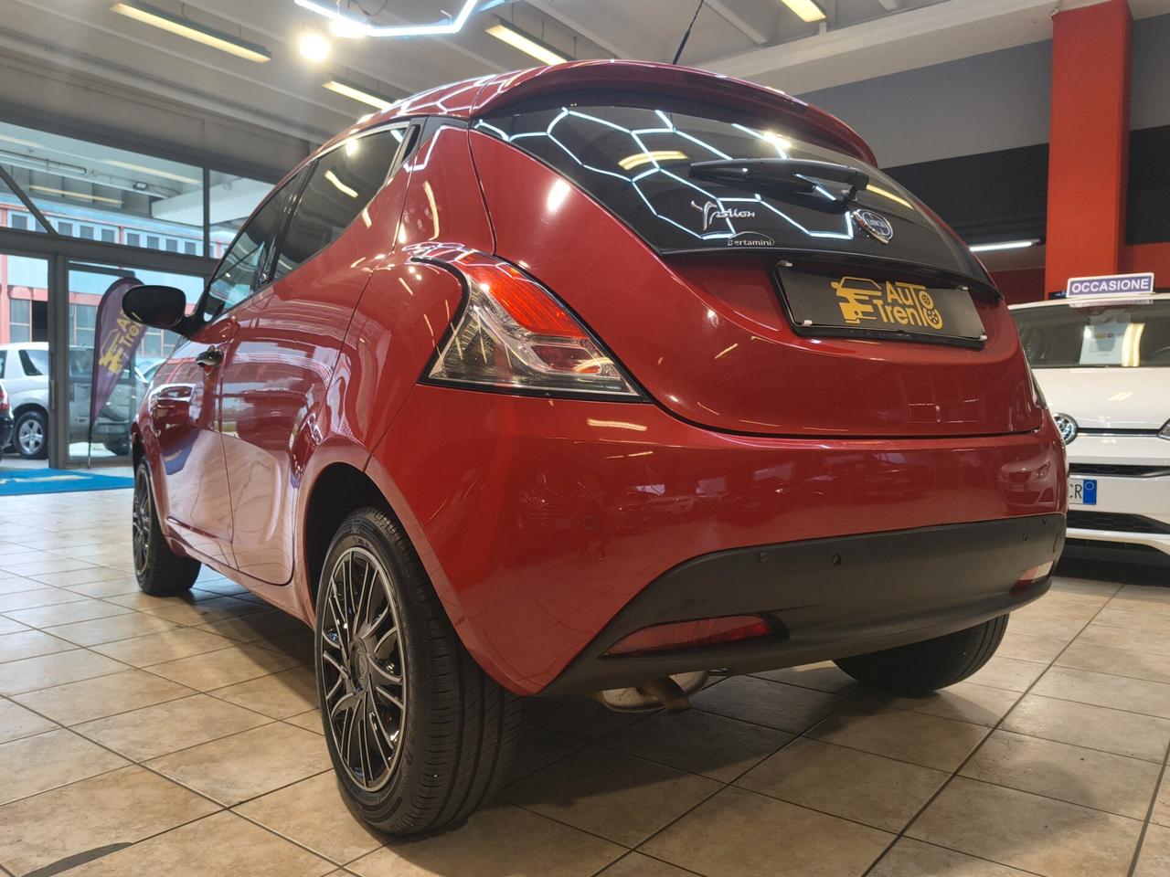Lancia Ypsilon 1.2 69 CV 5 porte S&S Gold