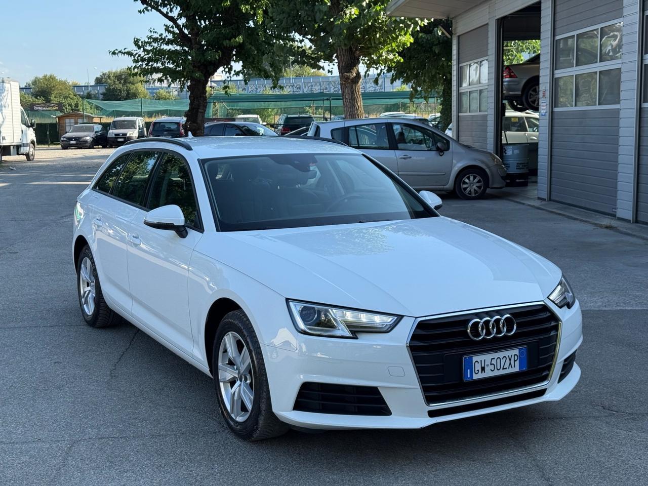 Audi A4 2.0 TDI 150 CV clean diesel quattro Advanced