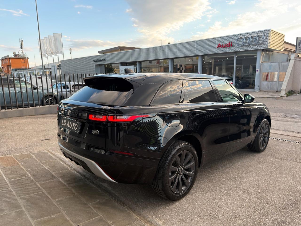 Land Rover Range Velar 2.0D I4 204 CV R-Dynamic SE