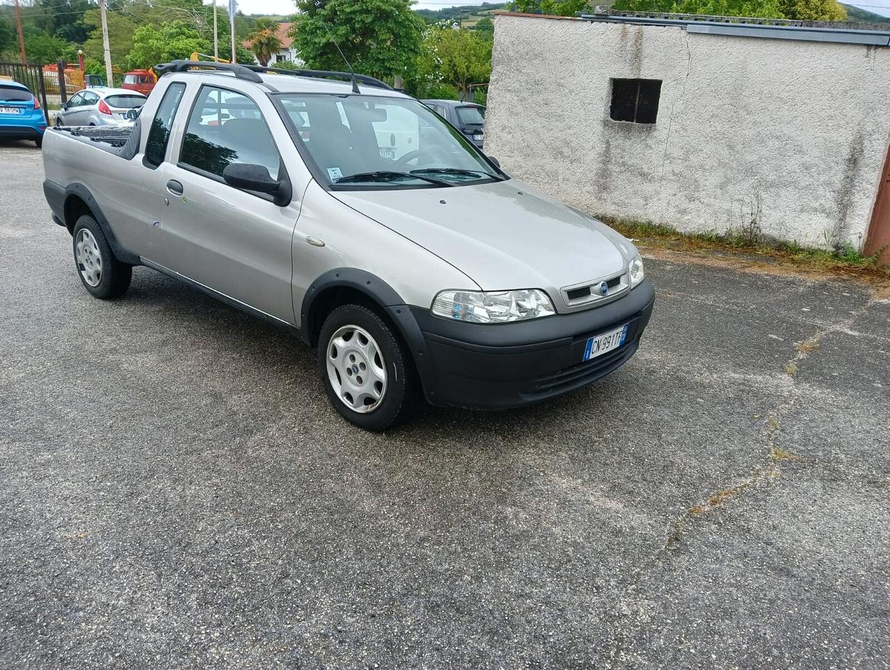 Fiat Strada 1.9 jtd Pick-up Cabina Lunga Adventure
