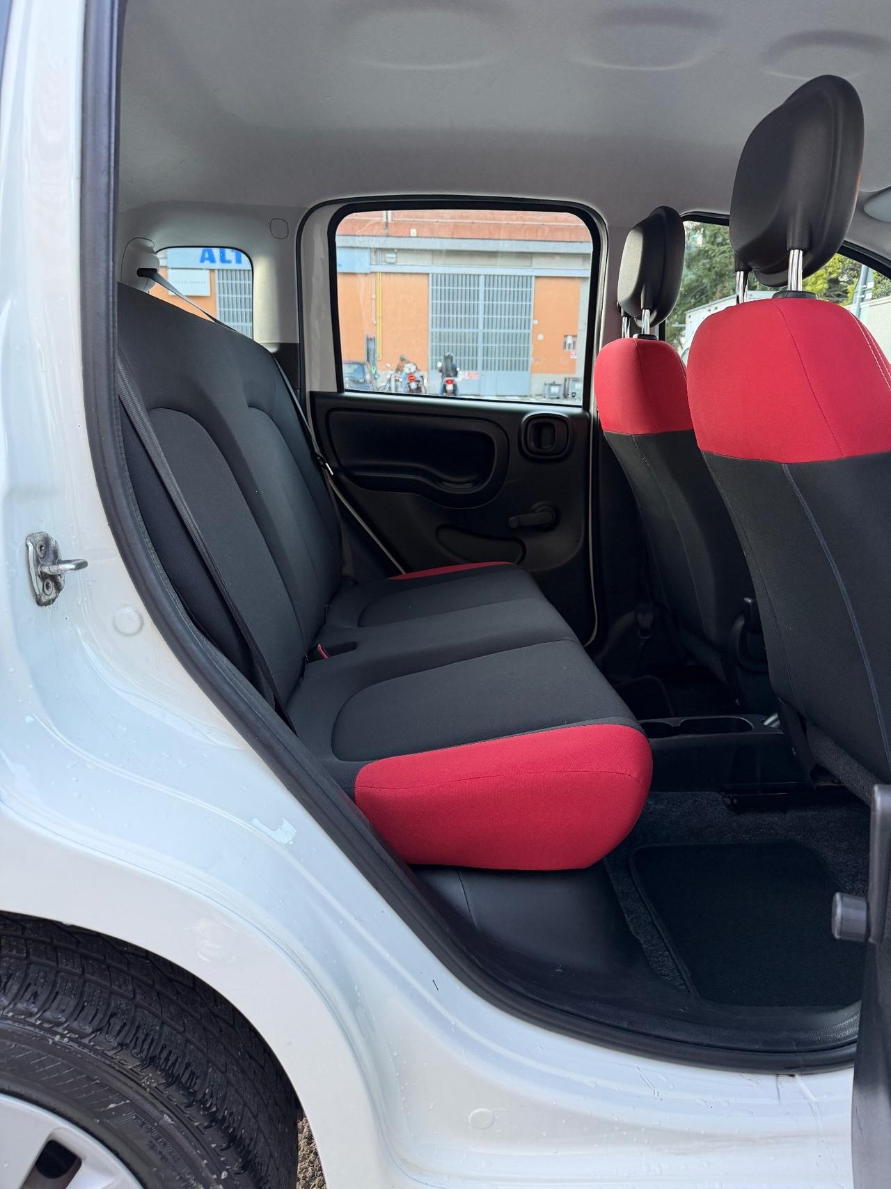 Fiat Panda 1.2 BENZINA 69CV / EURO 6 - NEOPATENTATI