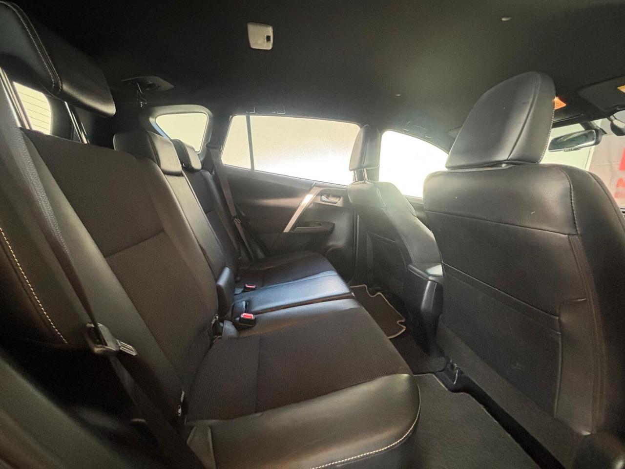 Toyota RAV 4 RAV4 2.0 D-4D 2WD Lounge