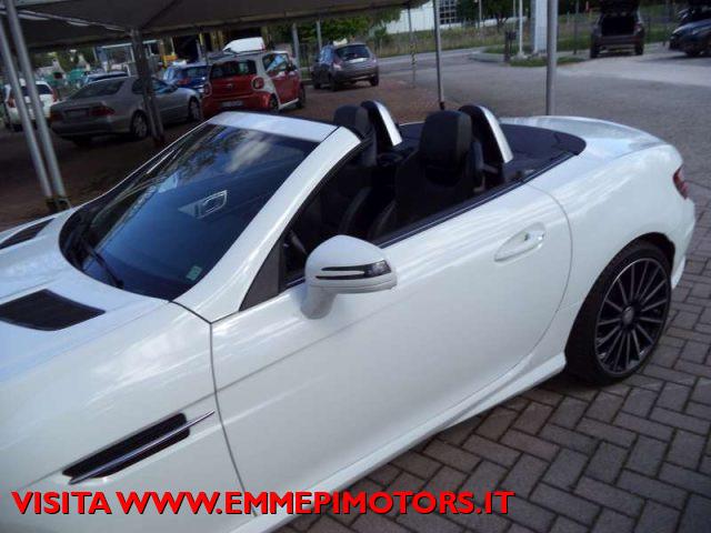 MERCEDES-BENZ SLK 250 d Premium
