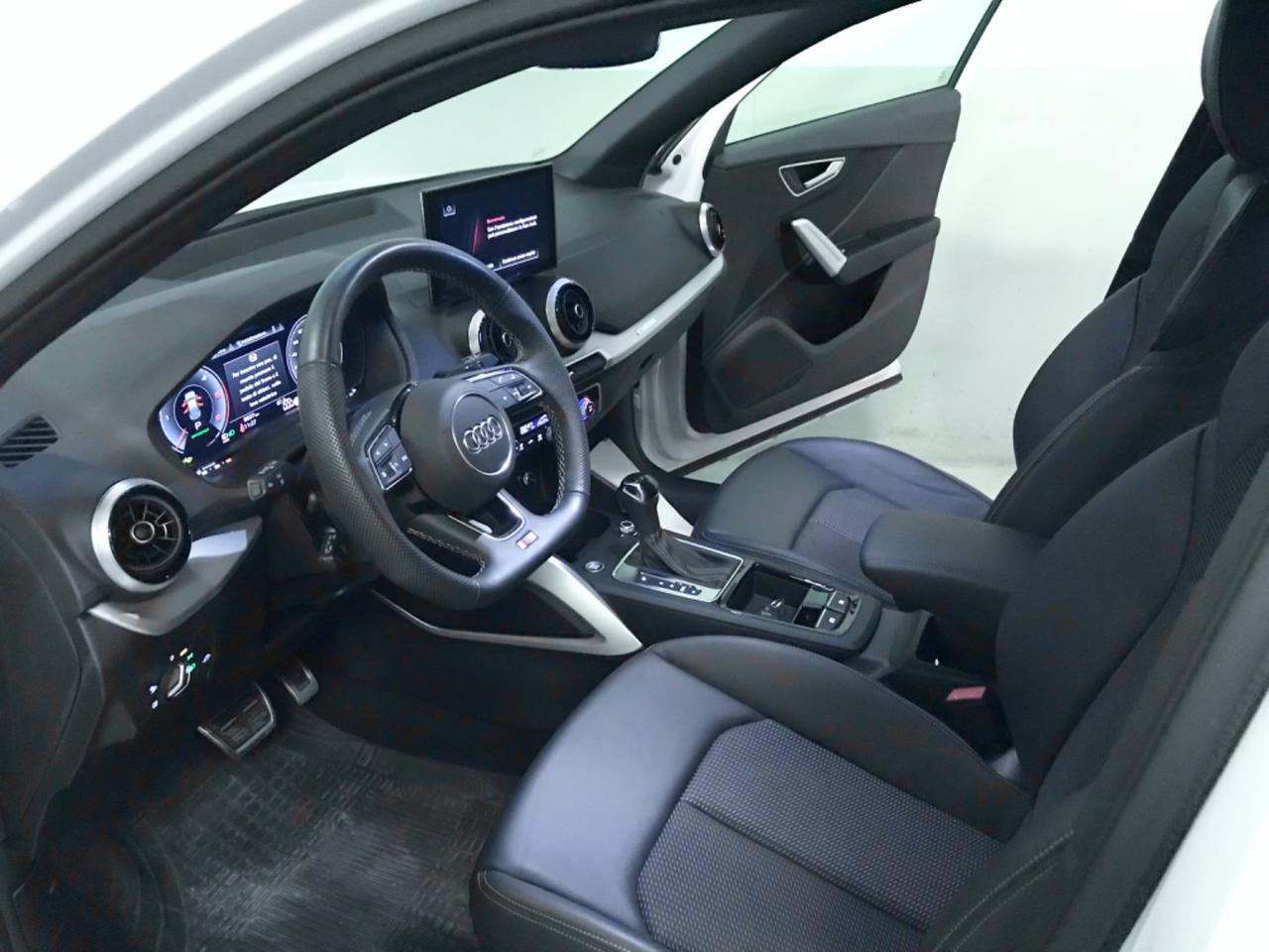 Audi Q2 35 TDI S tronic line Edition