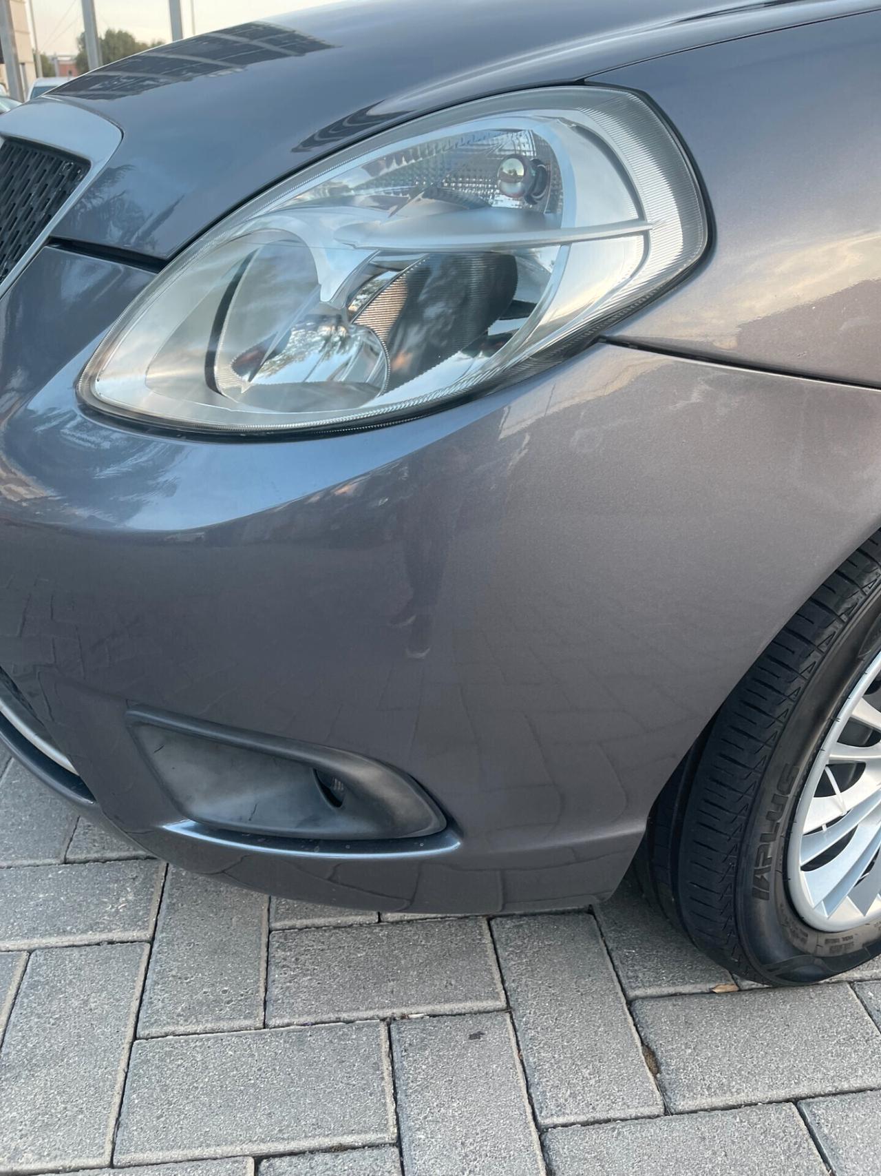 Lancia Ypsilon 1.2 Versus 60cv