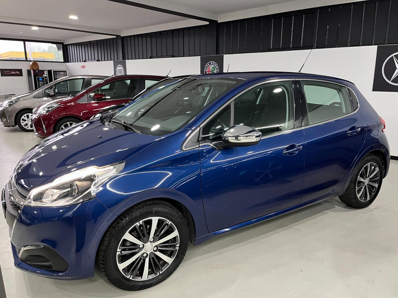 Peugeot 208 PureTech 82 5 porte Allure