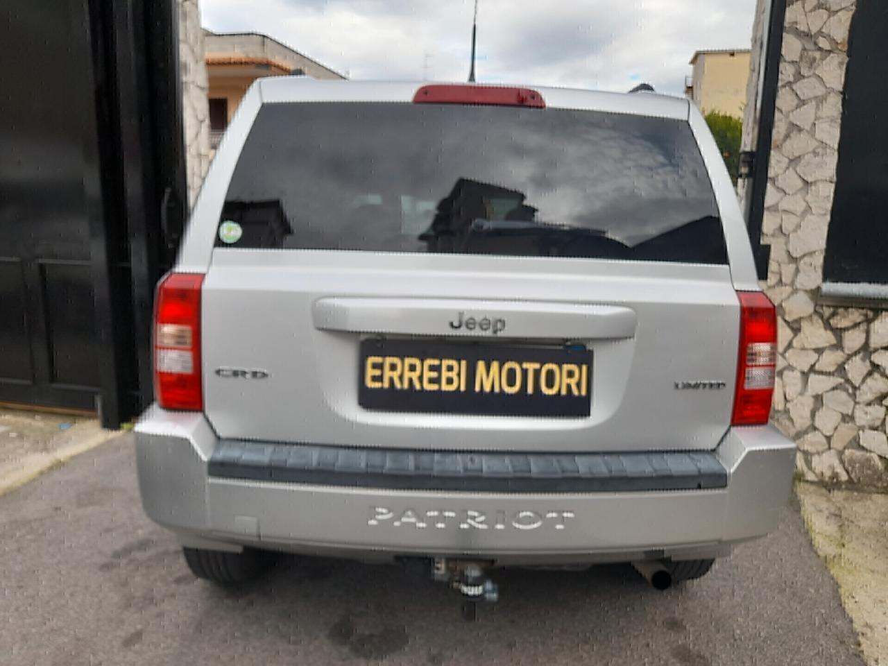 JEEP PATRIOT CON GANCIO TRAINO