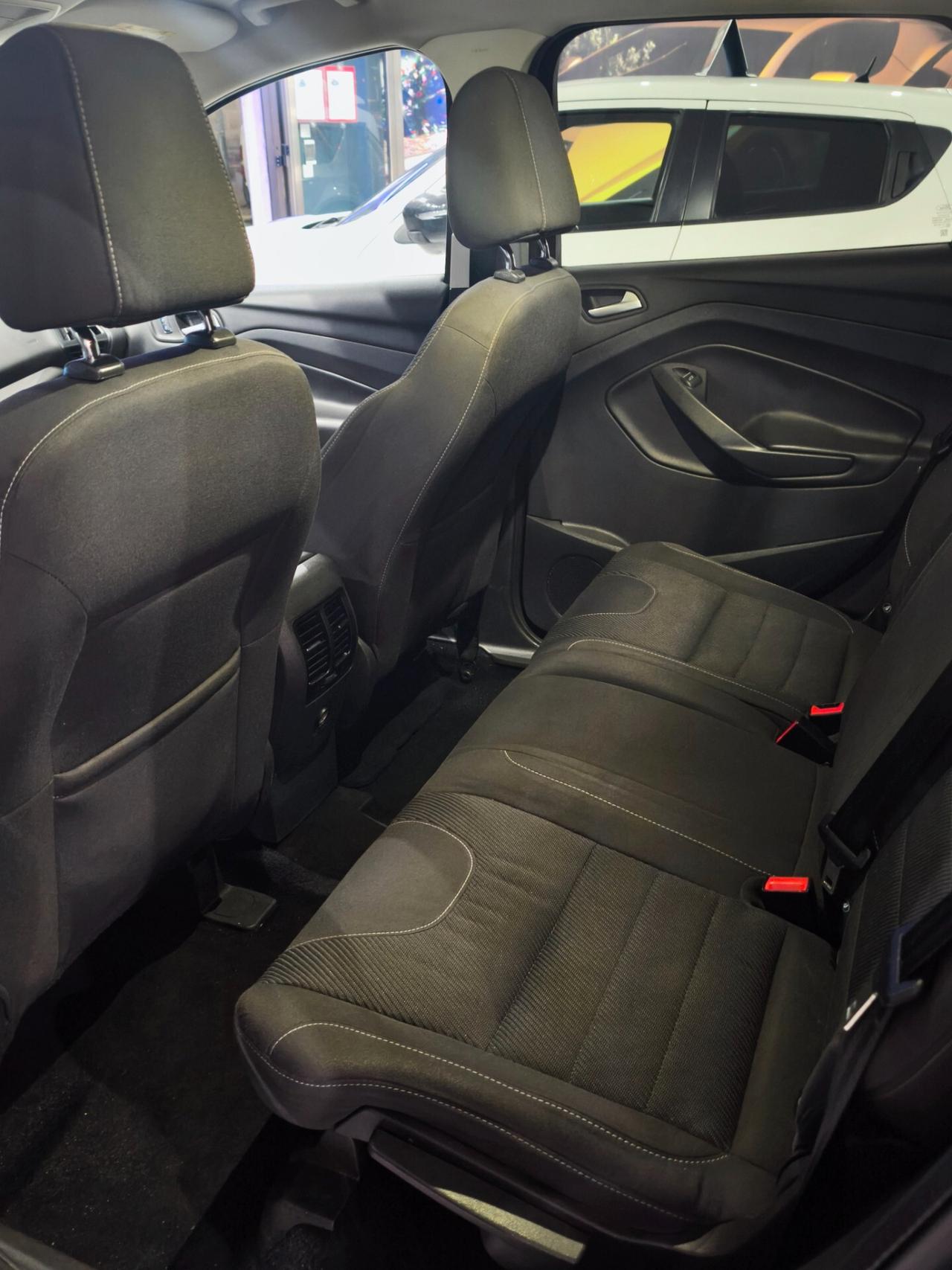 Ford Kuga 2.0 TDCI 120 CV S&S 2WD Titanium