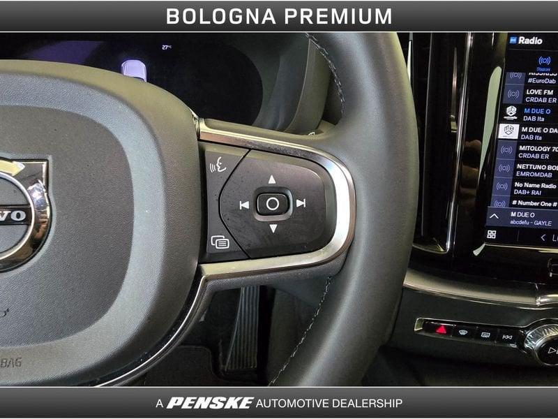Volvo XC60 B4 (d) AWD automatico Core
