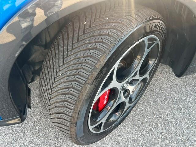 Alfa Romeo Tonale 1.3 280 CV PHEV AT6 Q4 Veloce