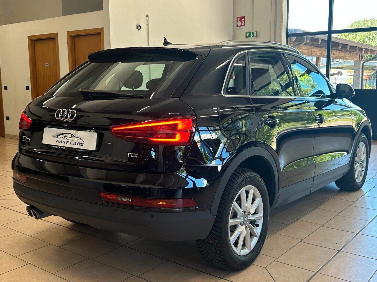 AUDI Q3 2.0TDI BUSINESS 120cv NEOPATENTATI*NAVI*CLIMA*