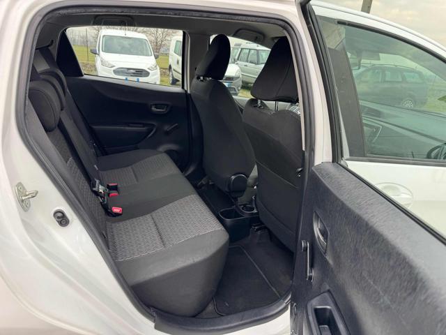 TOYOTA Yaris 1.0 5 porte Lounge