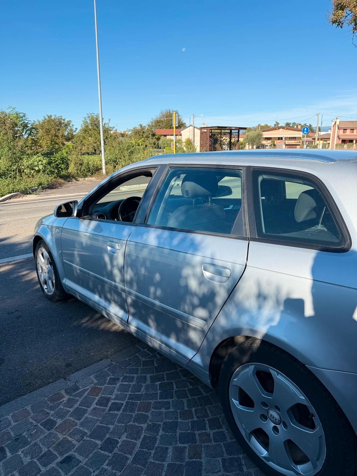 Audi A3 SPB 2.0 16V TDI Ambiente