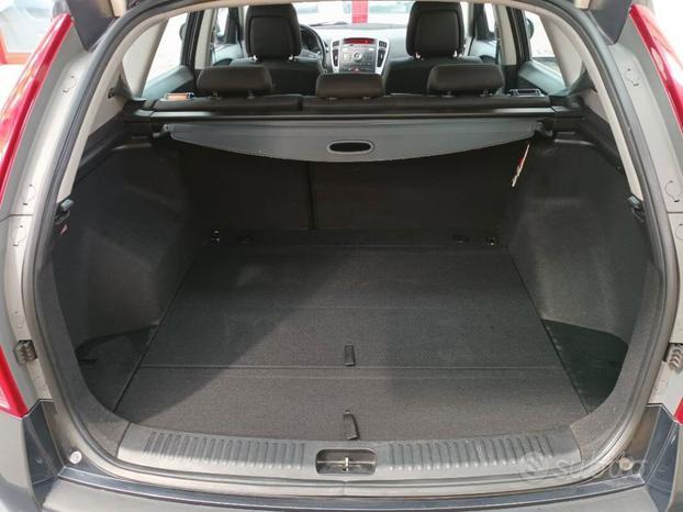 Kia cee'd Sport Wagon 1.6 crdi LX
