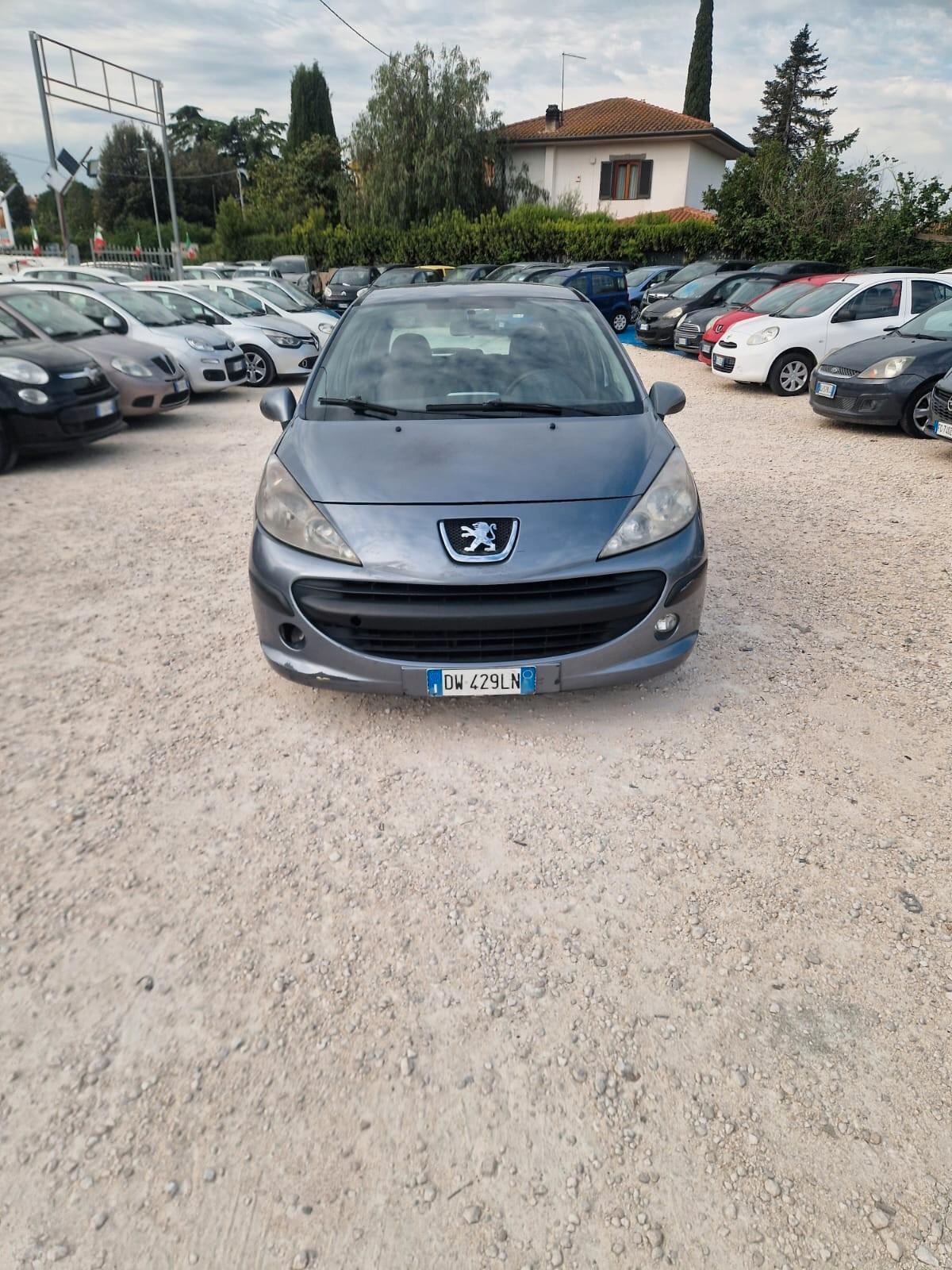 Peugeot 207 1.4 8V 75CV 5p. X Line ECO GPL
