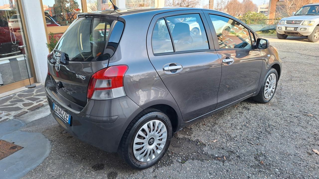 Toyota Yaris 1.0 5 porte Now Eco