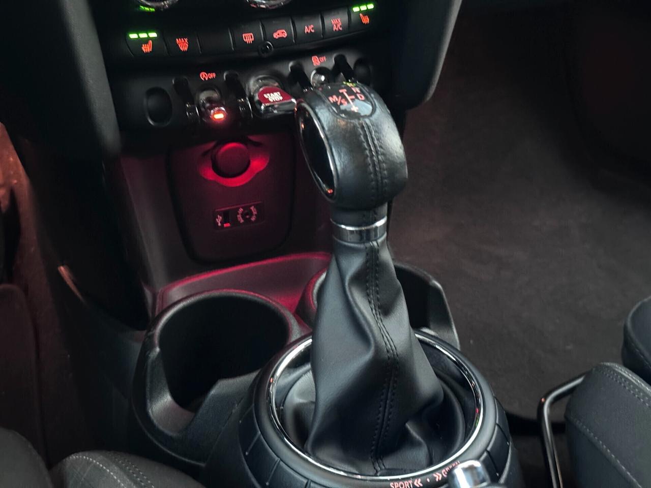 Mini Cooper D 1.5 5 porte - TAGLIANDI CERT. - GARANZIA FINO A 5 ANNI