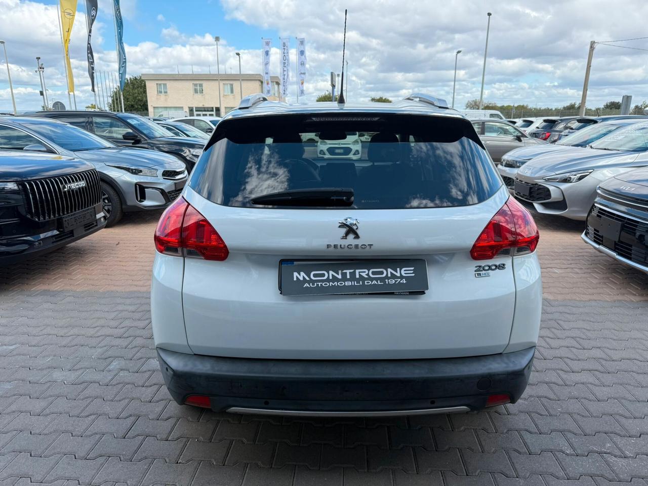 Peugeot 2008 1.6 e-HDi 115 CV Stop&Start Féline